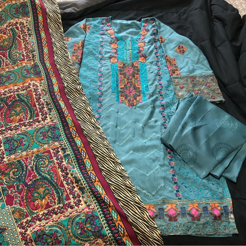 Pakistani Indian designer wear embroidered shalwar kameez dress desi wear outfit
